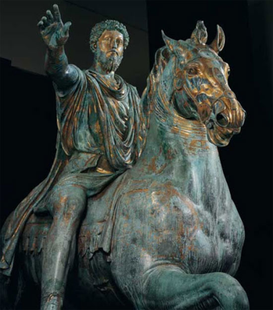 ترميم تمثال للإمبراطور قسطنطين الكبير (7)
