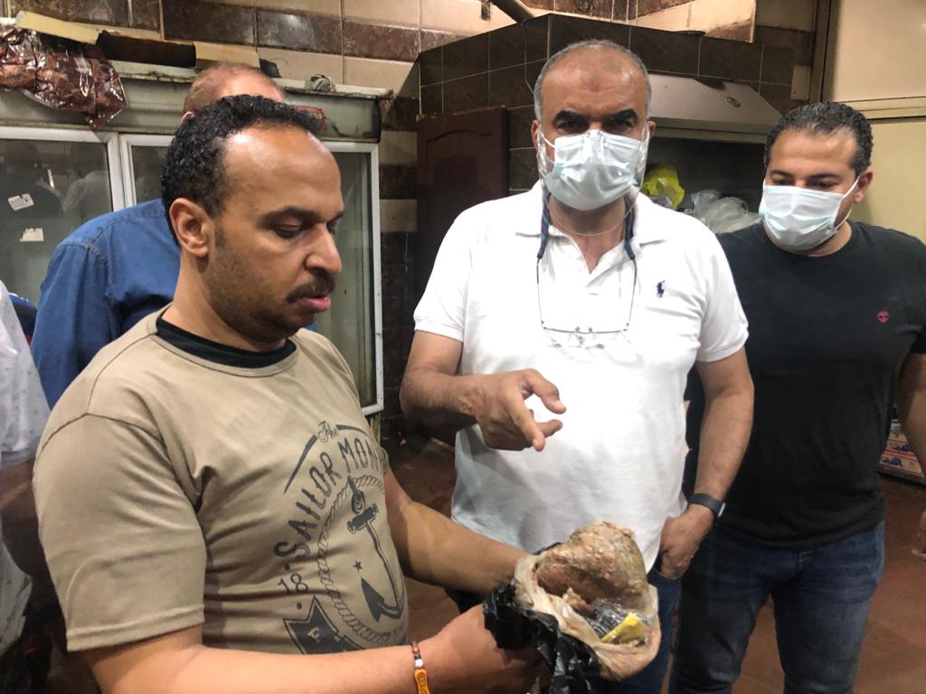 رئيس حى الدقي خلال الحملة رئيس حى الدقي خلال الحملة