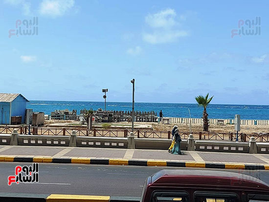 شواطئ-الإسكندرية-تستعد-لإعادة-الافتتاح