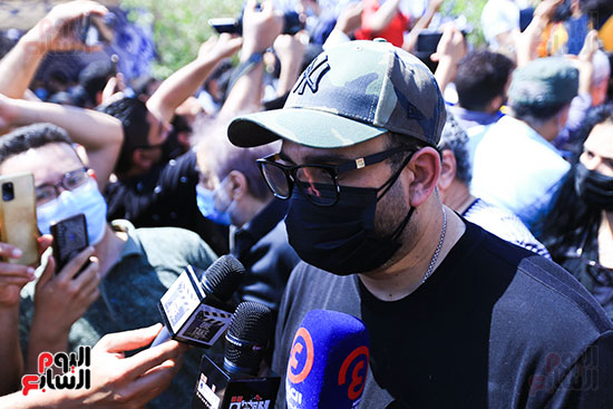 تشييع جثمان الفنان الكبير سمير غانم  (8)