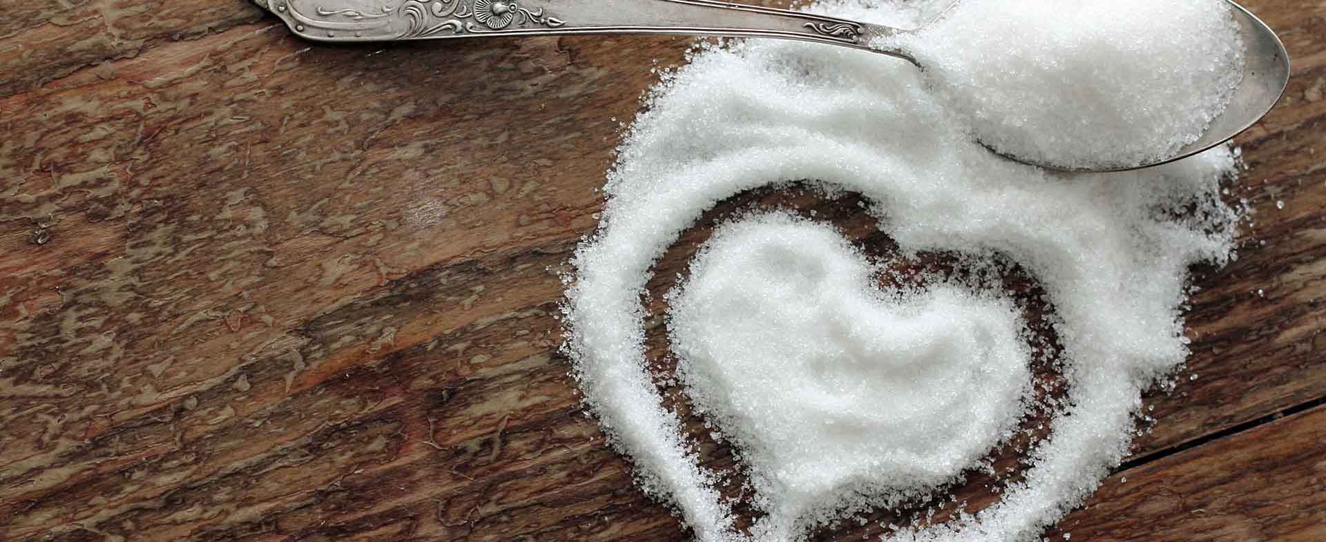 sugar-making-heart-shape