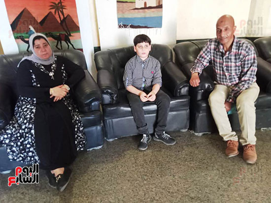 65195-محمد-الطفل-الكفيف-يعتز-بكفف-بصره