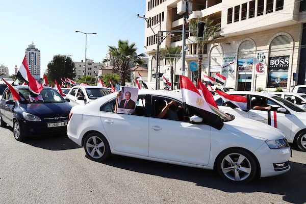 مسيرة بالسيارات في غزة لشكر مصر