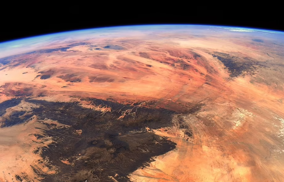 عين الصحراء من الفضاء