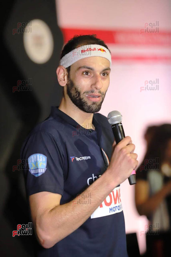 محمد الشوربحي يتخطى فارس الدسوقى ويتأهل لنهائى بطولة الجونة للاسكواش (1)