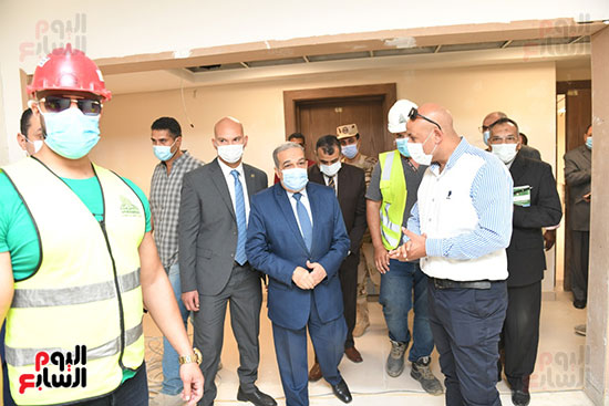 وزير الإنتاج الحربى يتفقد مبنى الوزارة فى العاصمة الإدارية الجديدة (5)