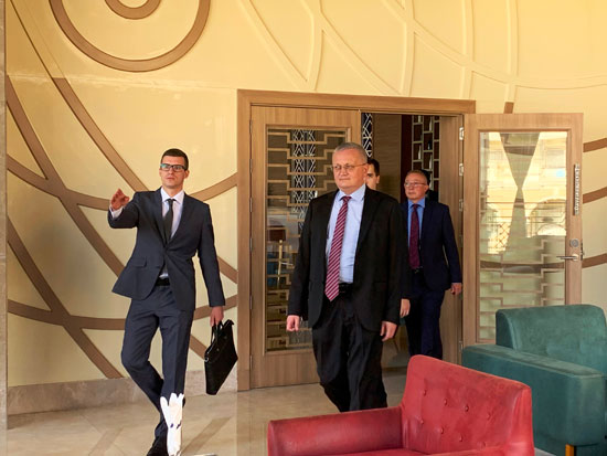 السفير الروسي بالقاهرة خلال زيارته للغردقة (1)