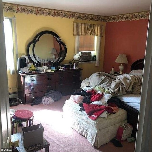 غرفة النون للمنزل الذى يعيش فيه جورامريت هانسبال