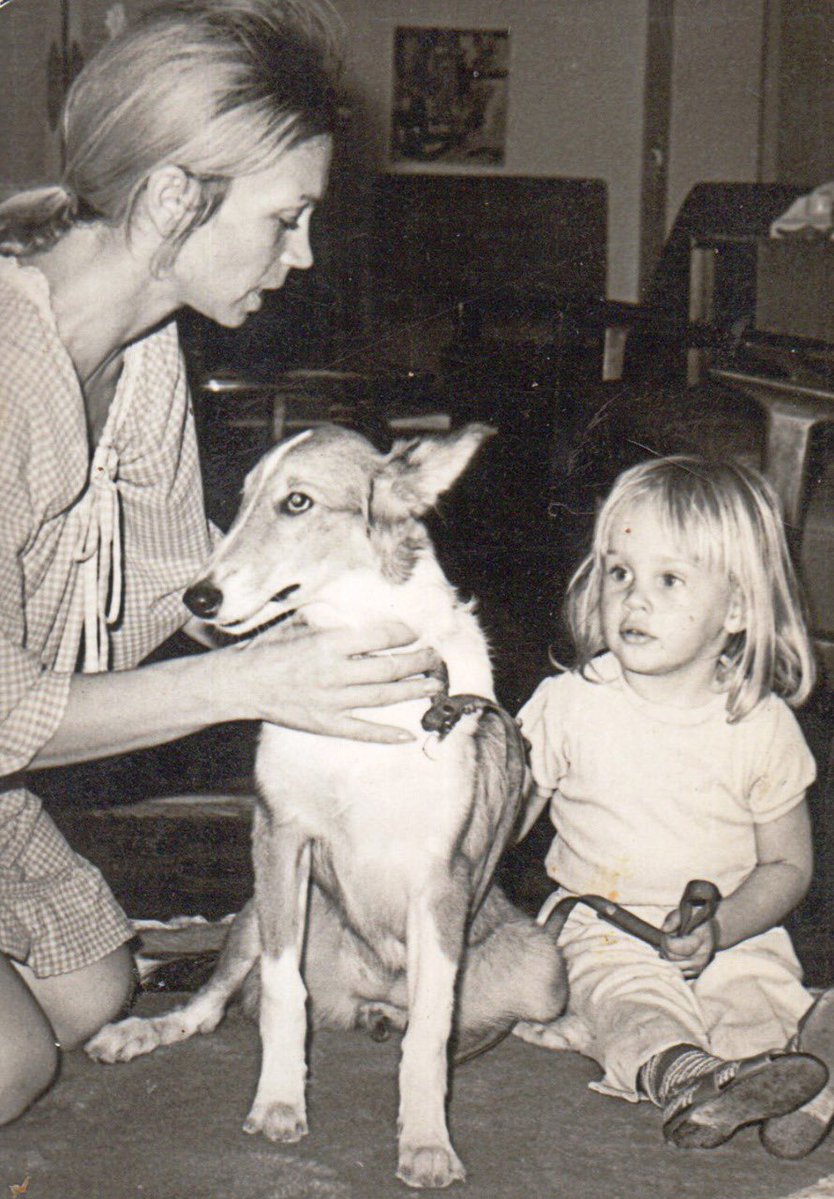 189615-شيرين-رضا-مع-والدتها 189615-شيرين-رضا-مع-والدتها