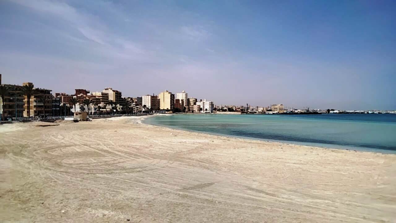 شواطئ مطروح خالية في ظل اغلاقها لمواجهة كورونا شواطئ مطروح خالية في ظل اغلاقها لمواجهة كورونا