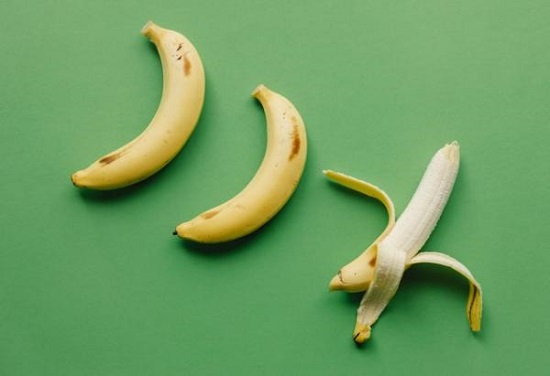 فوائد قشر الموز في العناية بالبشرة (3)