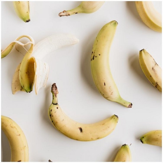 فوائد قشر الموز في العناية بالبشرة (2)