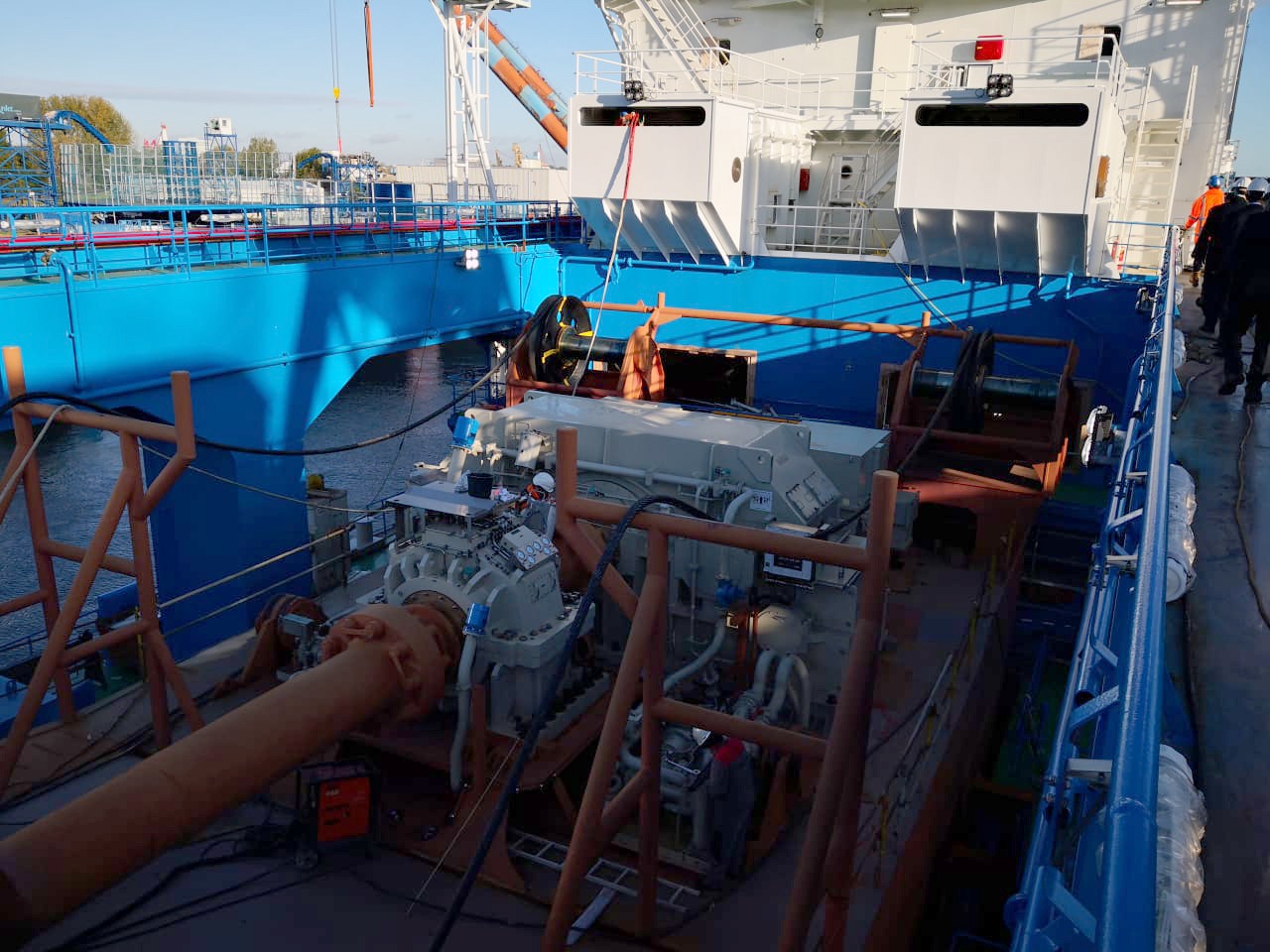 الكراكة حسين طنطاوي الأكبر في الشرق الأوسط (8)