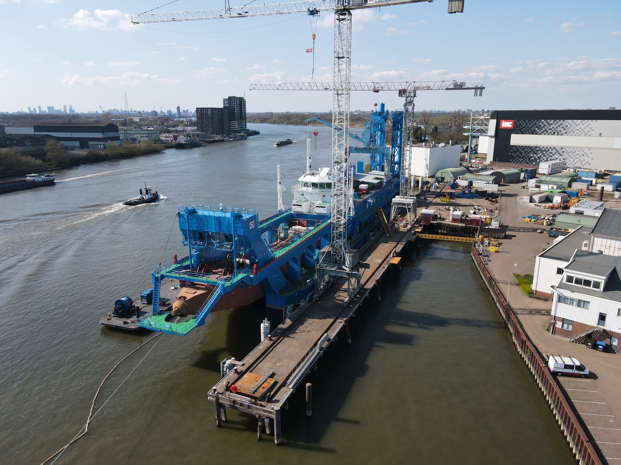 الكراكة حسين طنطاوي الأكبر في الشرق الأوسط (8)