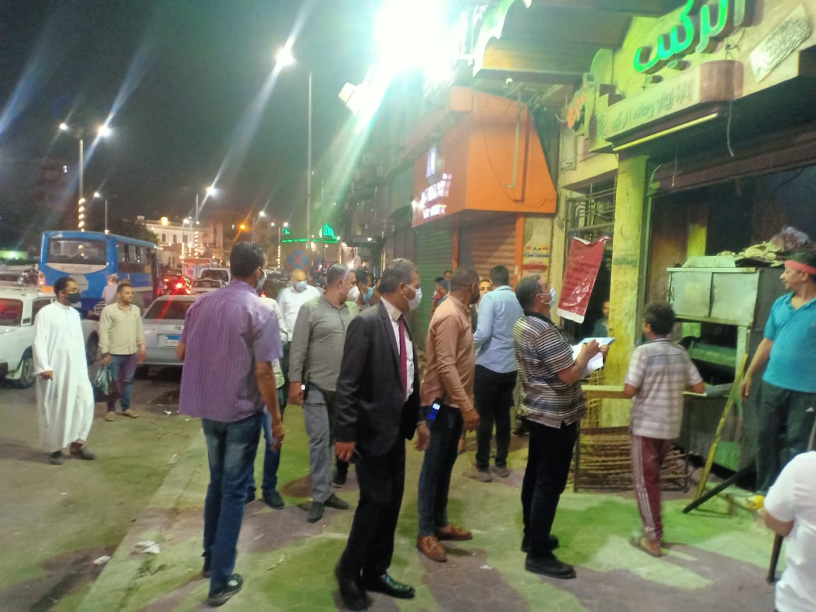 رفع اشغالات المحال بالسيدة زينب (4)