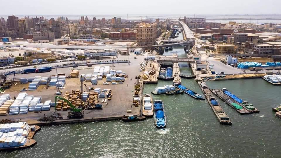 المشروعات الخدمية التى يتم تنفيذها بميناء الإسكندرية