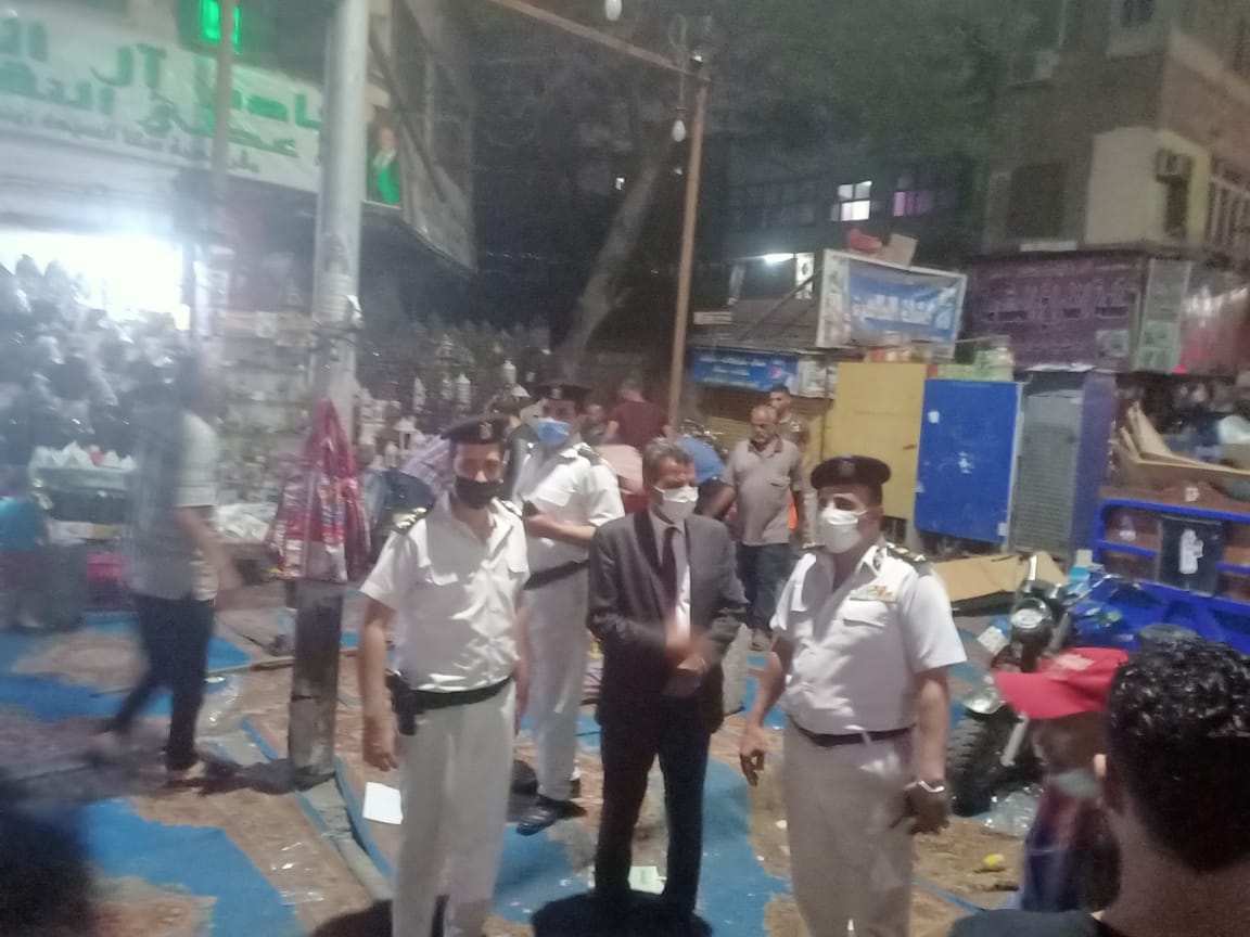 رفع اشغالات المحال بالسيدة زينب (1)