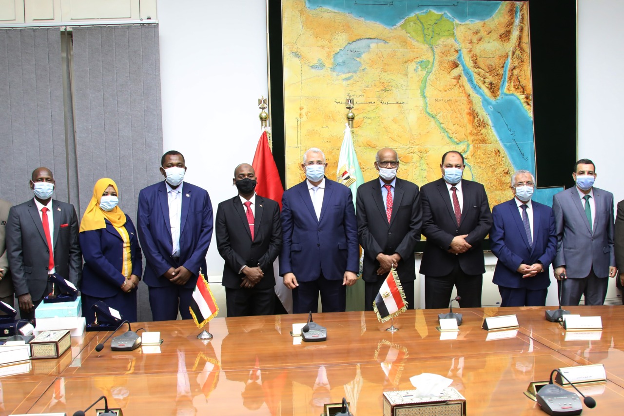 وزير الرزاعة خلال لقاء وزير الزراعة السودانى والوفد المرافق له
