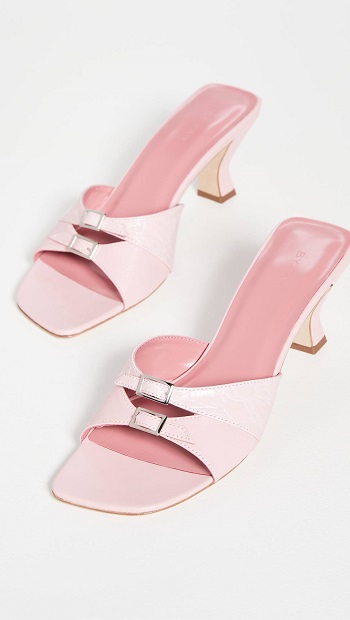 حذاء BY FAR  الوردي