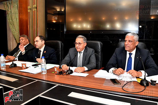 أجتماع لجنة الادارة المحلية برئاسة المهندس أحمد السجيني  (5)