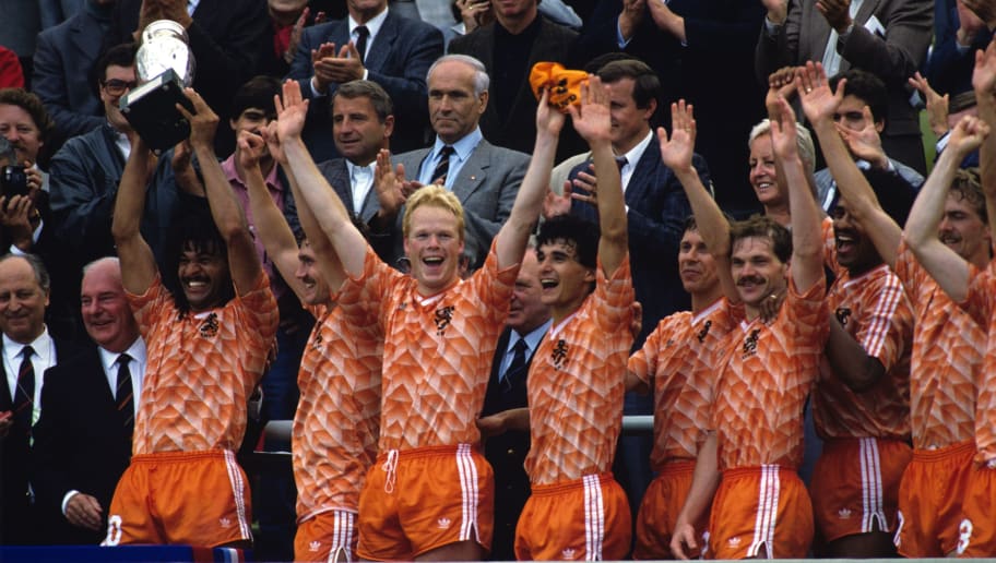 منتخب هولندا بطل يورو 1988