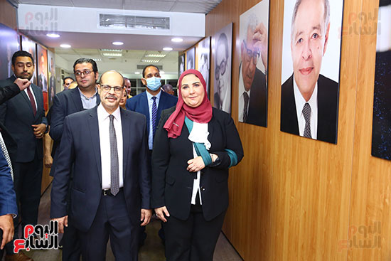 وزيرة التضامن برفقة رئيس التحرير داخل مقر اليوم السابع
