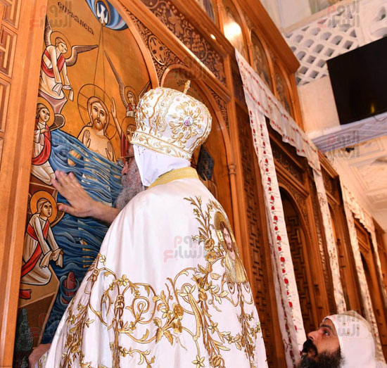 البابا تواضروس يشهد صلوات تدشين كنيسة الشهيد مارمرقس بالإسكندرية (8)