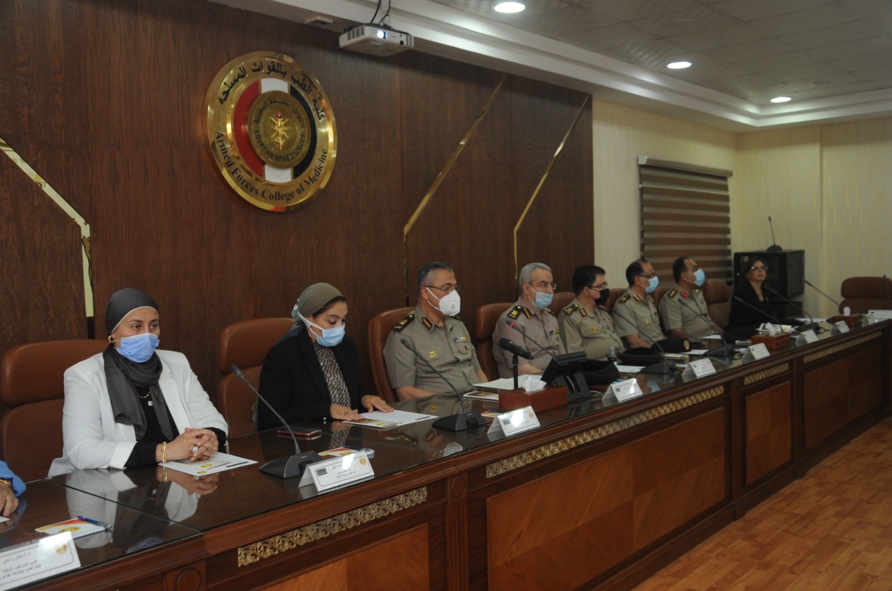 القوات المسلحة توقع بروتوكول تعاون مع كلية الطب بجامعة القاهرة (1)