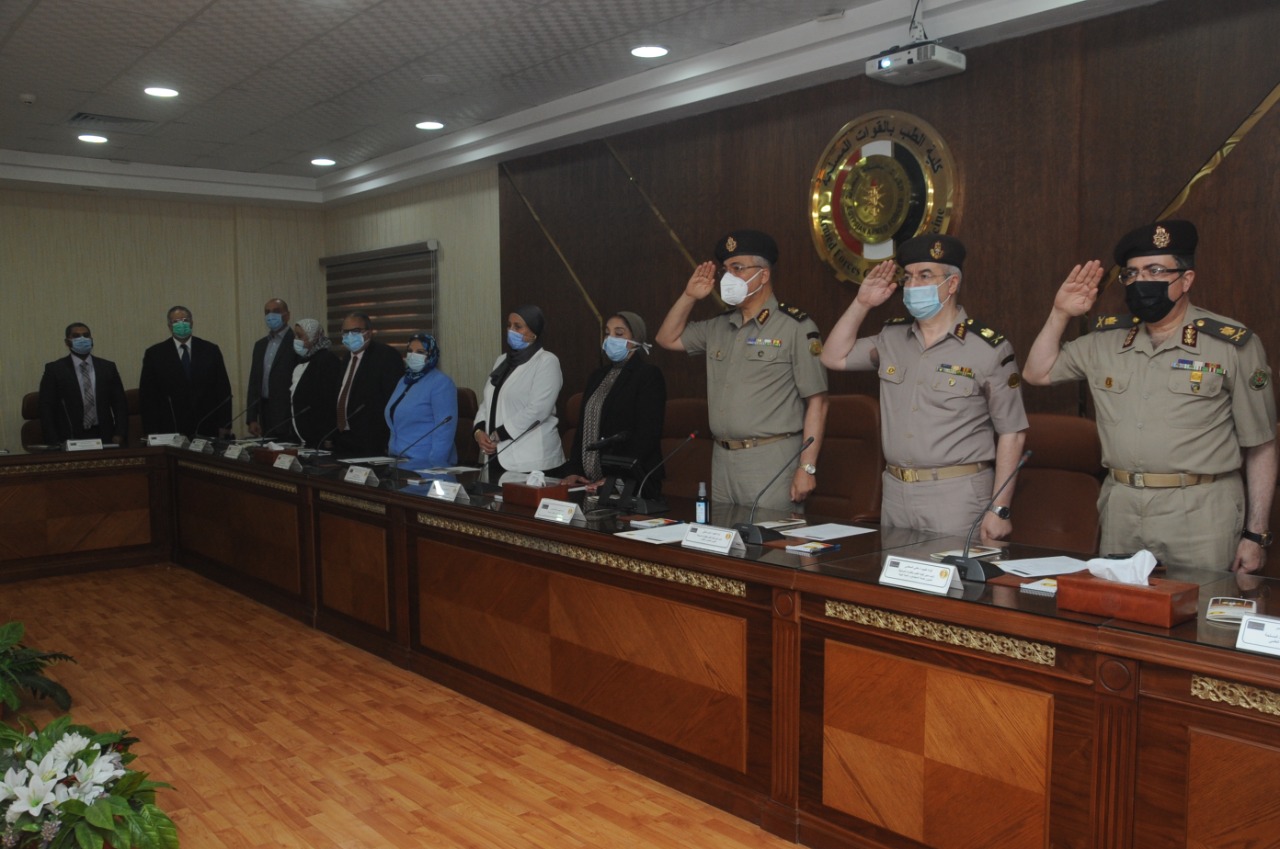 القوات المسلحة توقع بروتوكول تعاون مع كلية الطب بجامعة القاهرة (2)