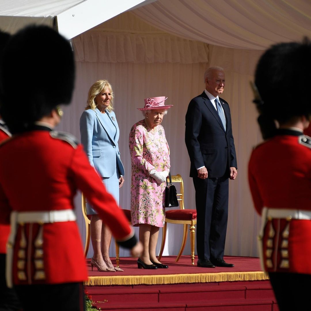 جانب من استقبال الملكة إليزابيث للرئيس الامريكي