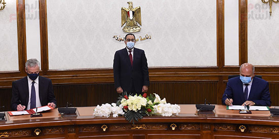 رئيس الوزراء يشهد توقيع عدد من اتفاقيات التعاون بين مصر وفرنسا (17)