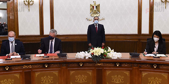 رئيس الوزراء يشهد توقيع عدد من اتفاقيات التعاون بين مصر وفرنسا (9)