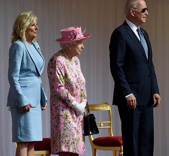 الرئيس الأمريكى وحرمه مع الملكة إليزابيث