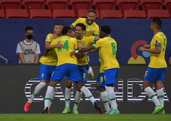 فرحة لاعبى البرازيل