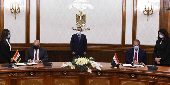 رئيس الوزراء يشهد توقيع مذكرة تفاهم بين مصر والعراق فى مجال الاتصالات (4)
