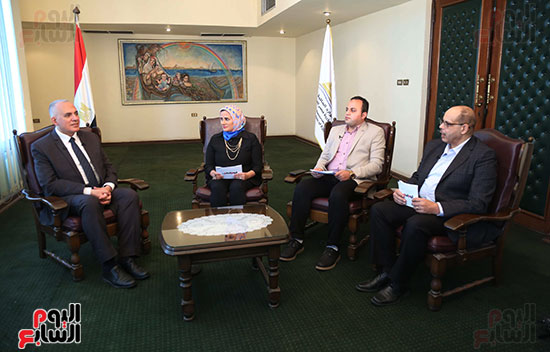 الدكتور محمد عبد العاطى وزير الموارد المائية والرى (7)