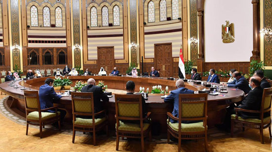 الرئيس عبد الفتاح السيسى مع وزراء الإعلام العرب (3)