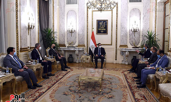 رئيس الوزراء يشهد توقيع مذكرة تفاهم بين مصر والعراق فى مجال الاتصالات (3)
