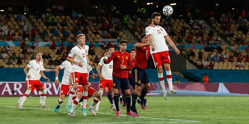 مباراة اسبانيا وبولندا