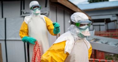 مكافحة وباء ايبولا
