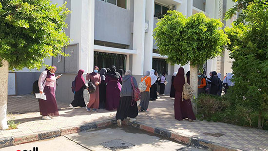 طلاب الثانوية الأزهرية  (8)