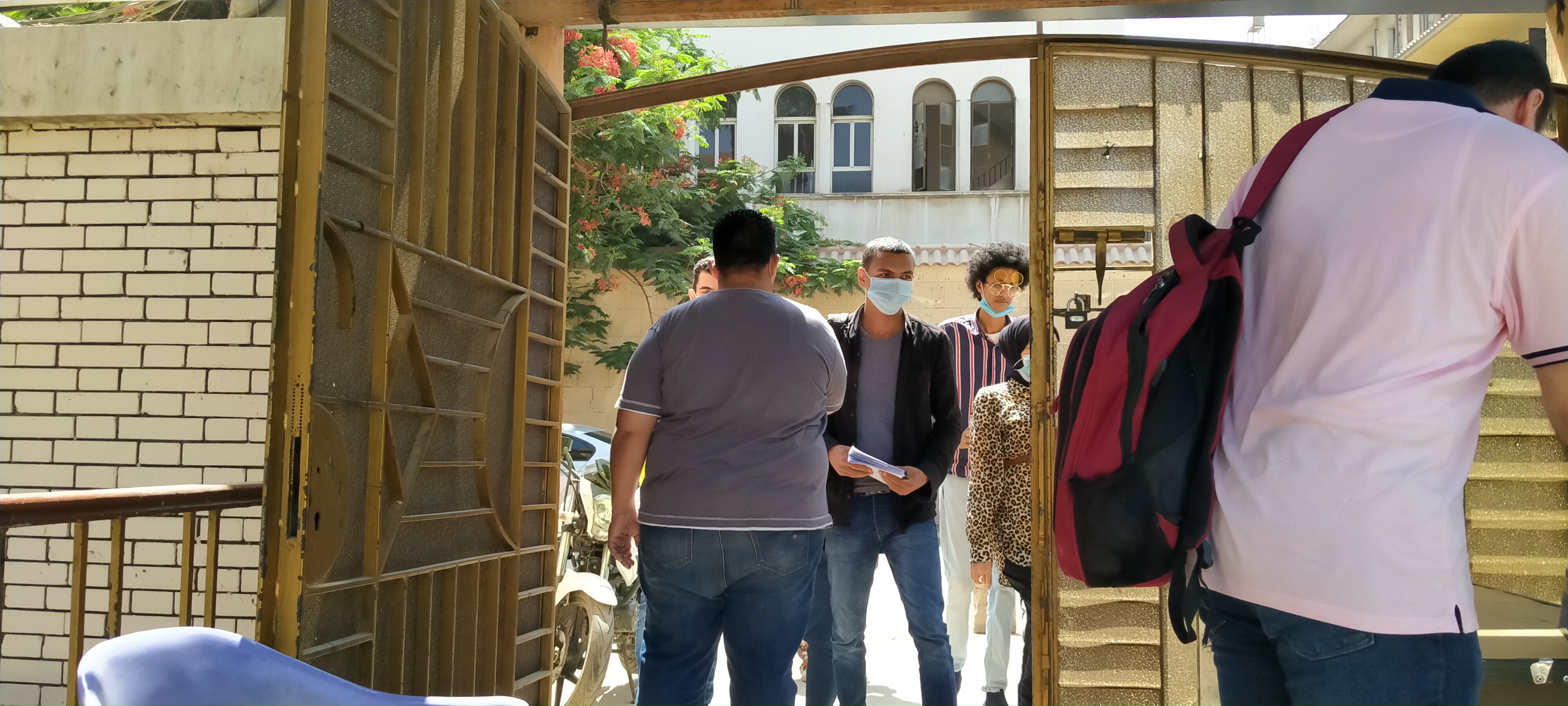 تطبيق الإجراءات الوقائية من كورونا خلال امتحانات نهاية العام بجامعة حلوان
