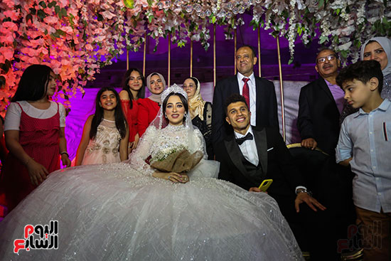محمد عبد الغنى مدافع الزمالك يحتفل بزفافه (1)