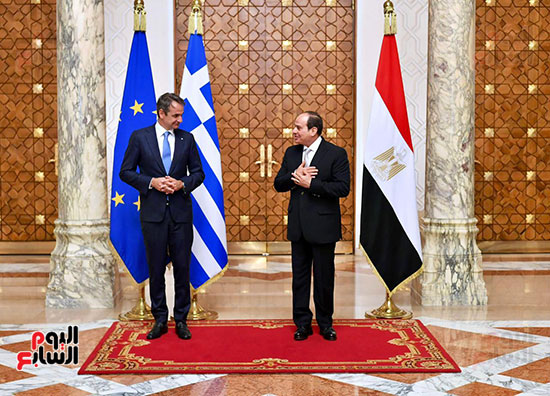 الرئيس السيسي يبحث مع رئيس وزراء اليونان (11)