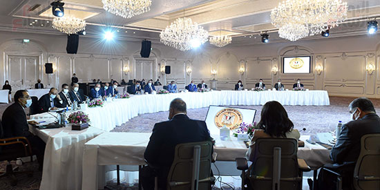 رئيس الوزراء يلتقى رؤساء اللجان النوعية بمجلس النواب (24)