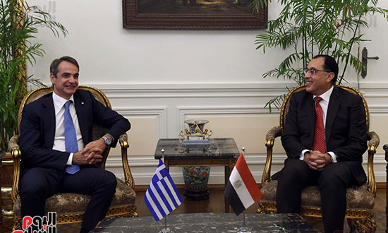 رئيسا وزراء مصر واليونان يترأسان جلسة مباحثات موسعة (3)