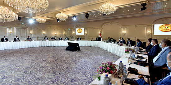 رئيس الوزراء يلتقى رؤساء اللجان النوعية بمجلس النواب (7)