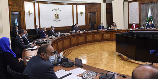 رئيس الوزراء يستعرض ترتيبات الإطلاق الرسمى للمشروع القومى لتطوير الريف المصرى (5)
