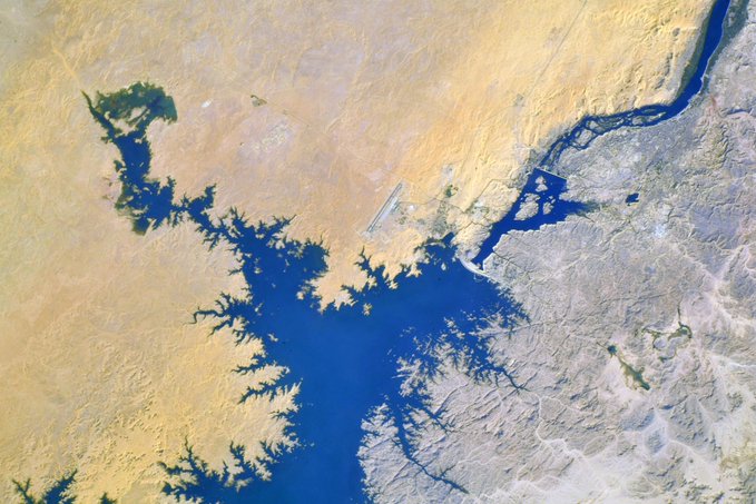 بحيرة ناصر ونهر النيل من الفضاء