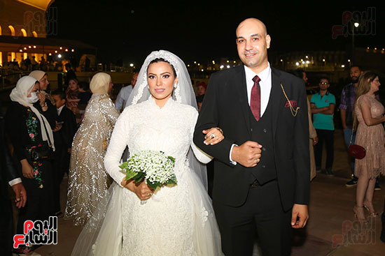 العروسان-حازم-حسين-وسهيلة-فوزي (7)